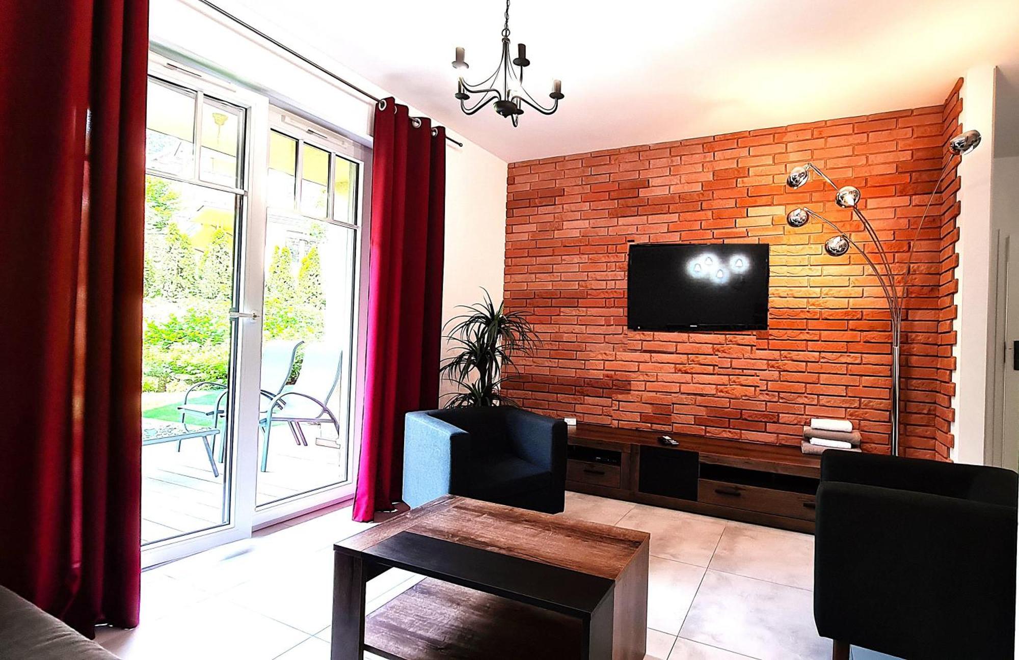 פולניסה-ז'דוז' Lux Apartment Park מראה חיצוני תמונה